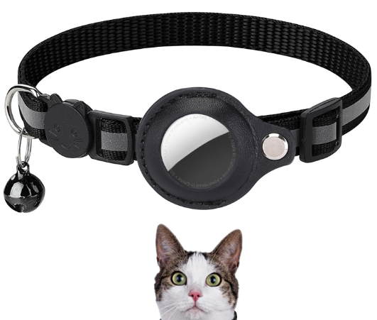 Black cat collar with reflective buckle on a white background